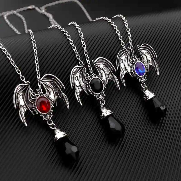 Bat Wings Pendant Necklace Silver Magic Goth Punk Mythology Dangle Crystal - Picture 1 of 7